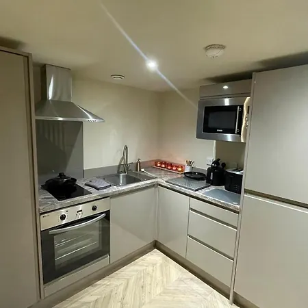 Chic On The Headrow Leeds (West Yorkshire)