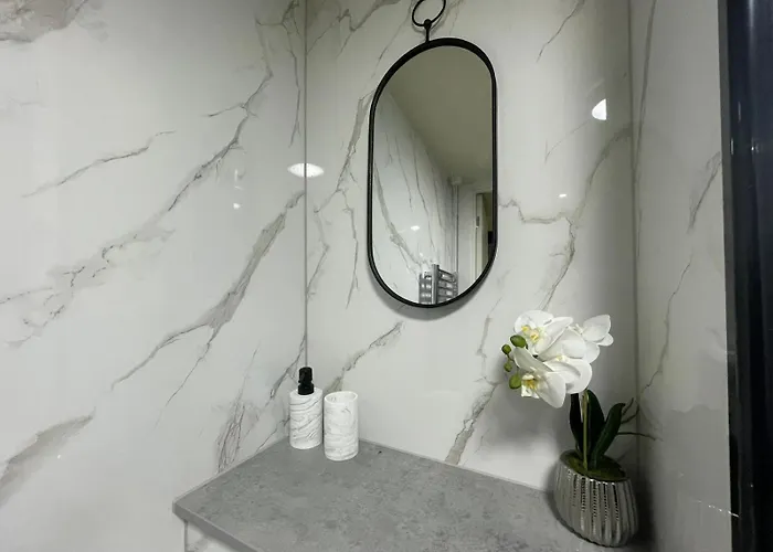 Chic On The Headrow Апартаменти